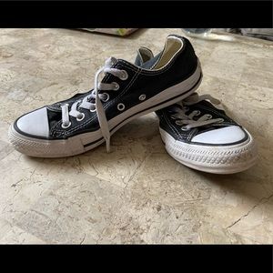 Black converse